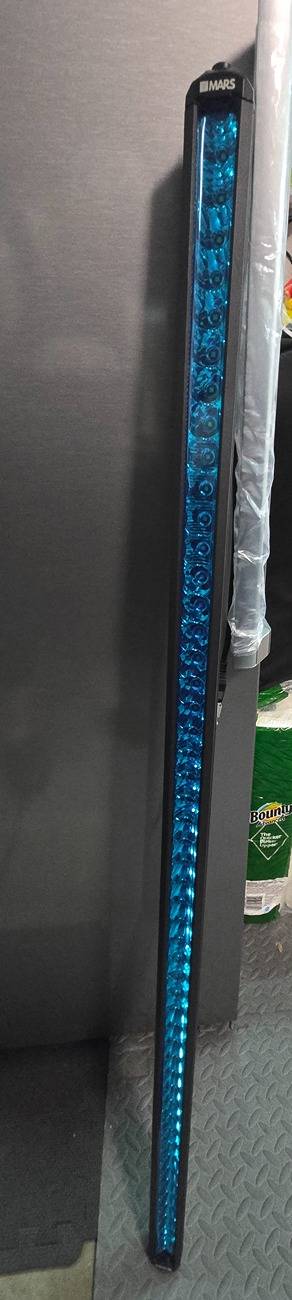 Tesla Cybertruck Starlink/antenna wires, how do you keep them safe? 20250411_112258