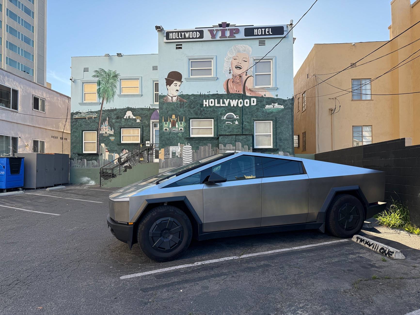 Tesla Cybertruck Daily random Cybertruck photos thread - Post Yours! 📸 🤳 IMG_4439