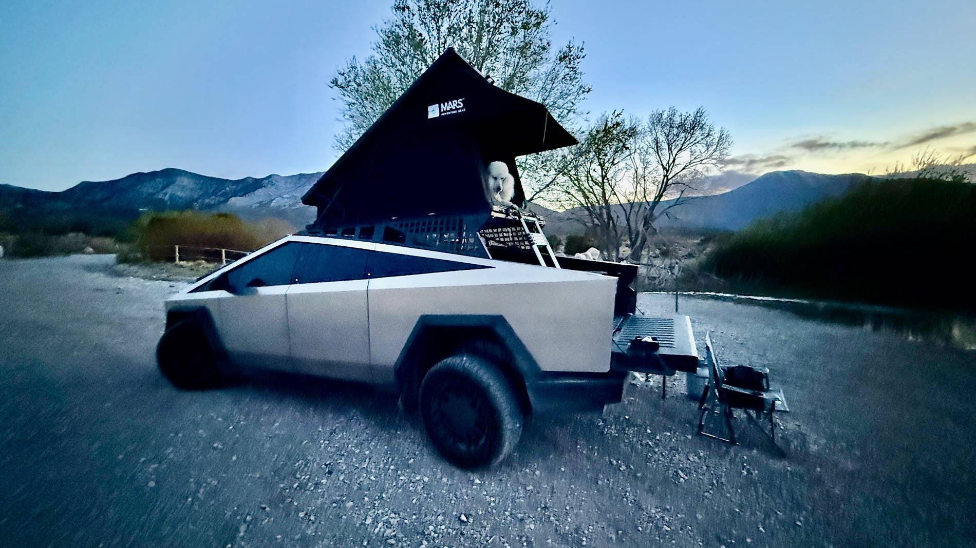 Tesla Cybertruck Daily random Cybertruck photos thread - Post Yours! 📸 🤳 IMG_4542