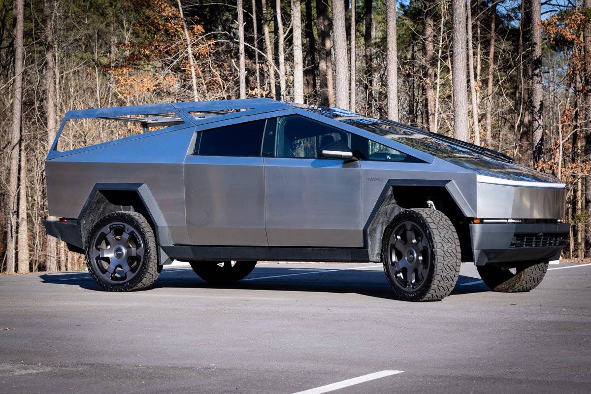 Tesla Cybertruck Stainless tailgate cap and sail panels CyberRakOpenRackP1+Web-2