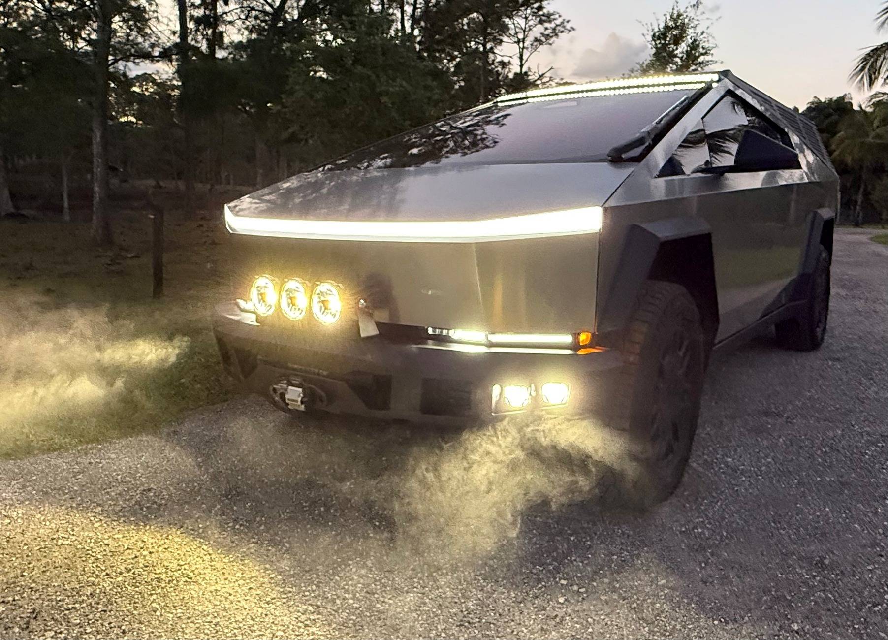 Tesla Cybertruck Introducing T Sportline CTX Extreme Duty Front Bumper with Integrated Winch (High-Output) & Lighting CT-4