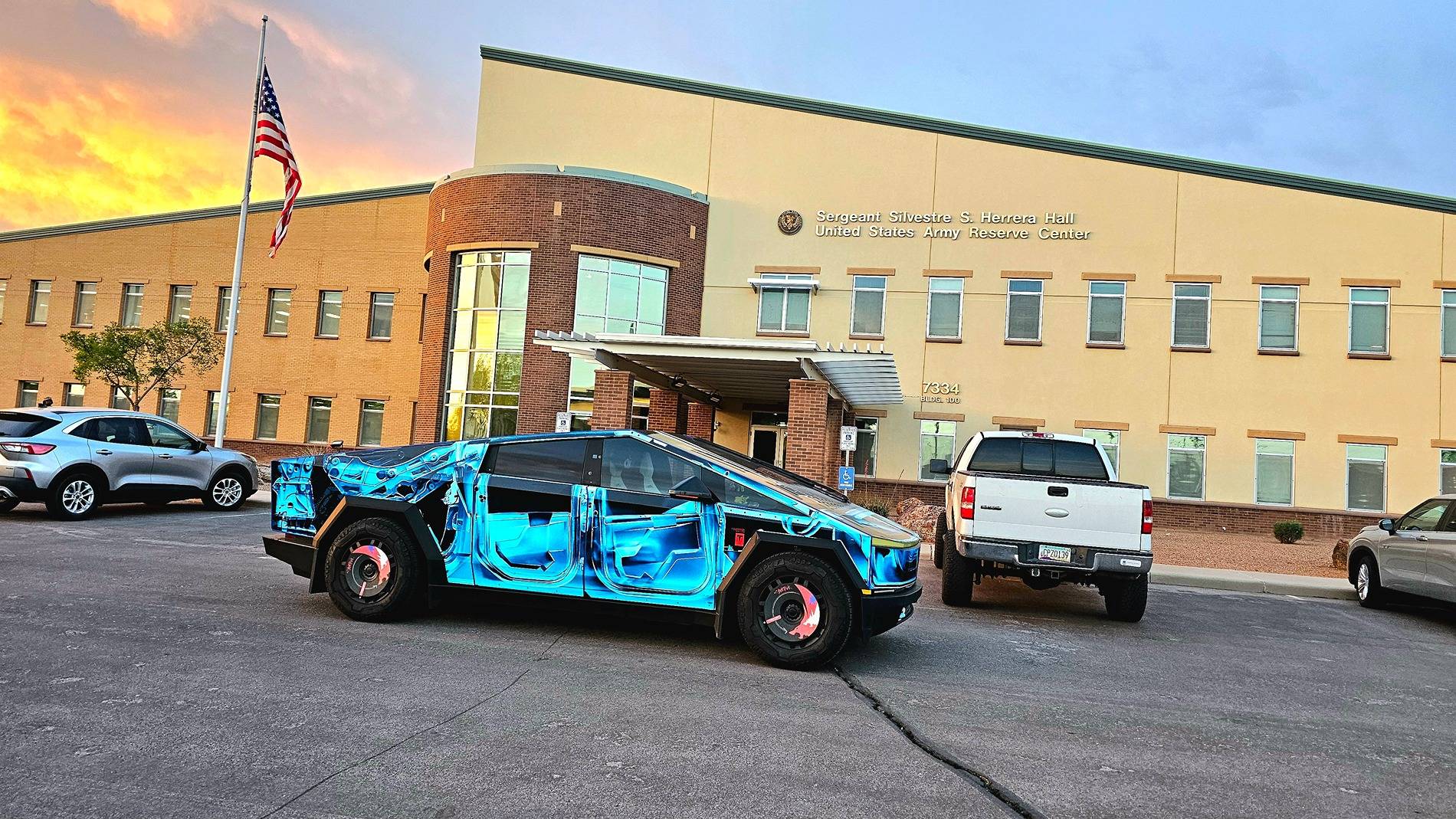 Tesla Cybertruck Daily random Cybertruck photos thread - Post Yours! 📸 🤳 20250413_055741