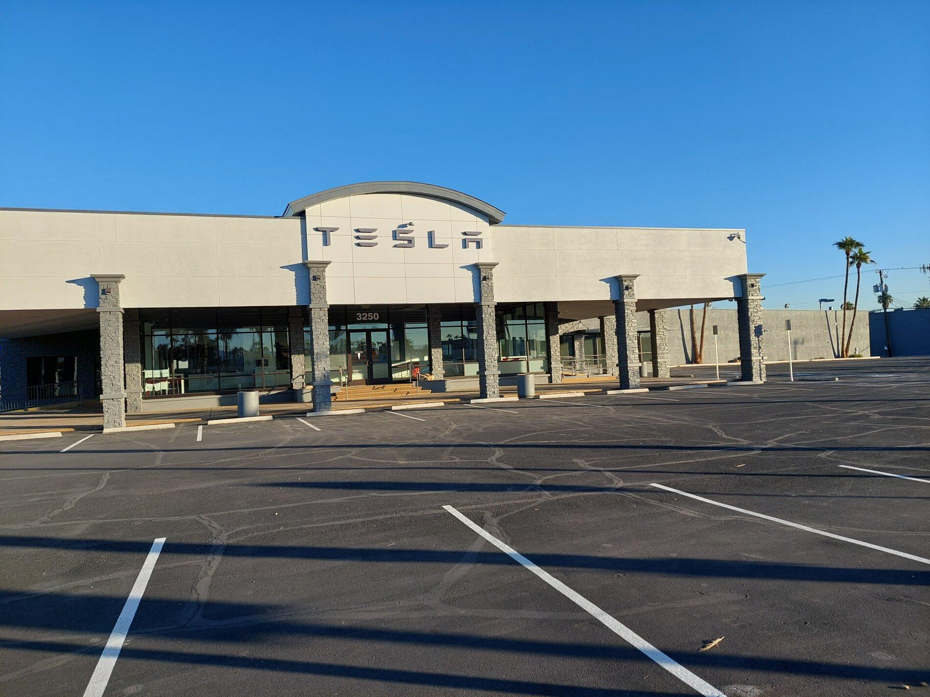 Tesla Cybertruck NEW TECH CENTER tesla store