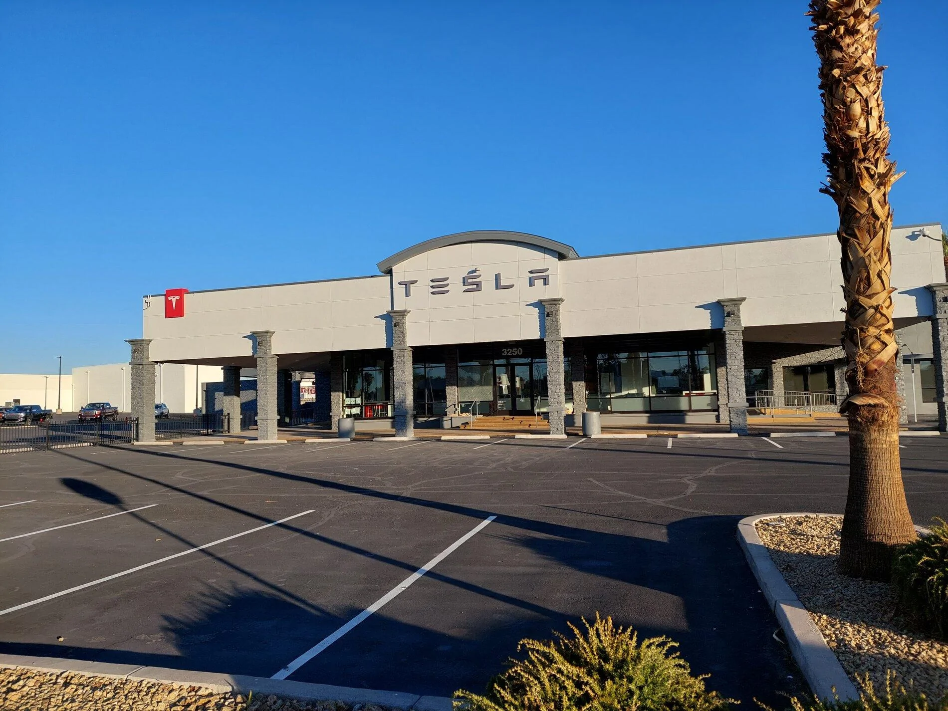 Tesla Cybertruck NEW TECH CENTER tesla sho
