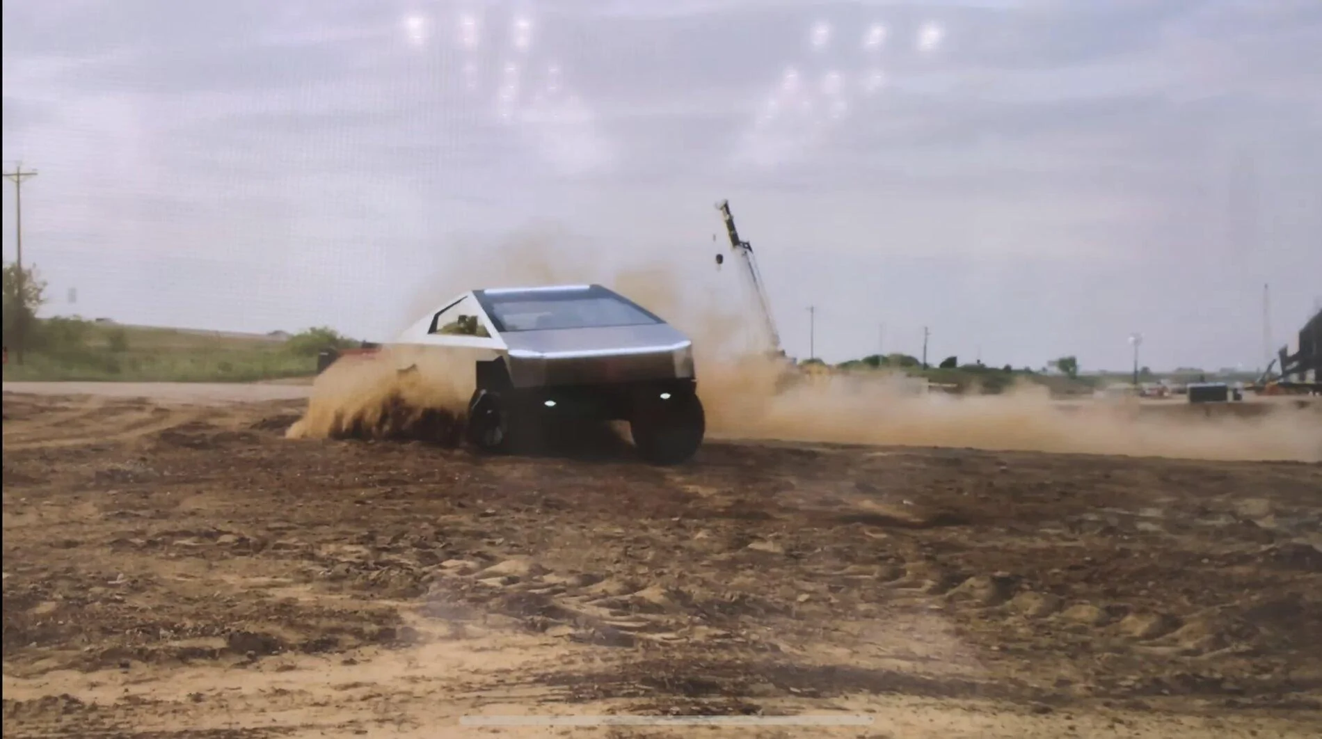 Tesla Cybertruck New Official Cybertruck Footage - Shot by Tesla in NYC & Gigafactory 0AF6A1C6-79CA-46C1-B536-D4AD13F5500C