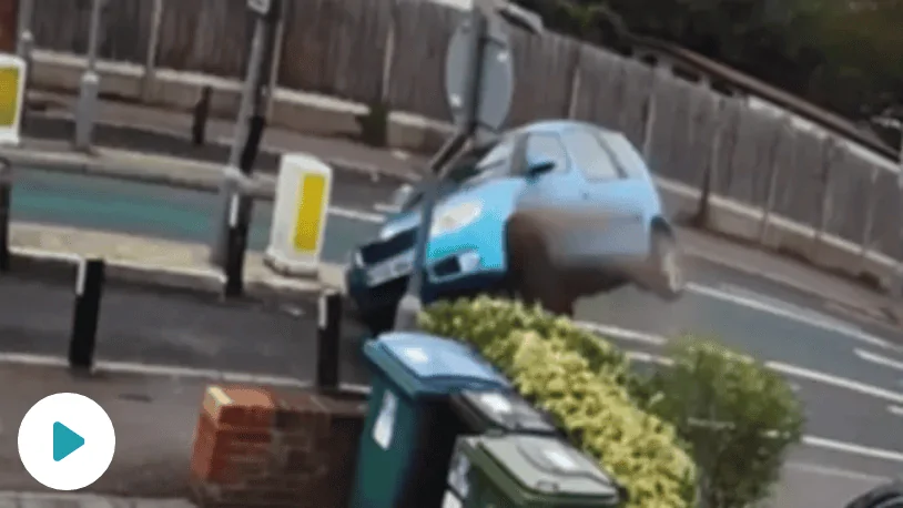 Tesla Cybertruck ITV: Crash after crash! Steel bollards 'cause daily carnage' for frustrated drivers 1635450301126