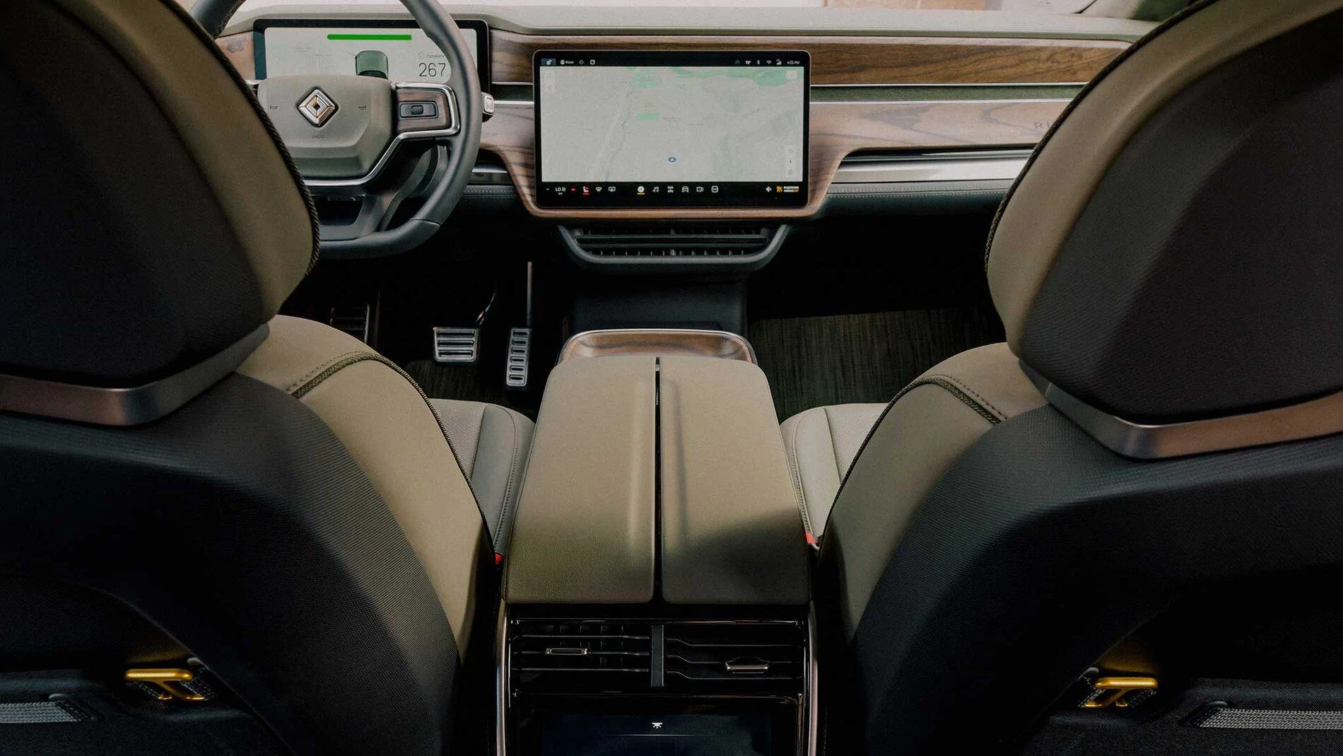 Tesla Cybertruck Saw my first Rivian in the wild A72229E8-F72D-4174-BC26-75F4F5CB839D