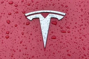 Tesla Cybertruck New Battery Plant in Canada Tesla-Model-3i