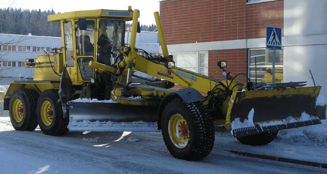 Tesla Cybertruck Will I be able to do snow plowing with a Cybertruck Frame?  I live in Quebec, Canada Heavy Grader
