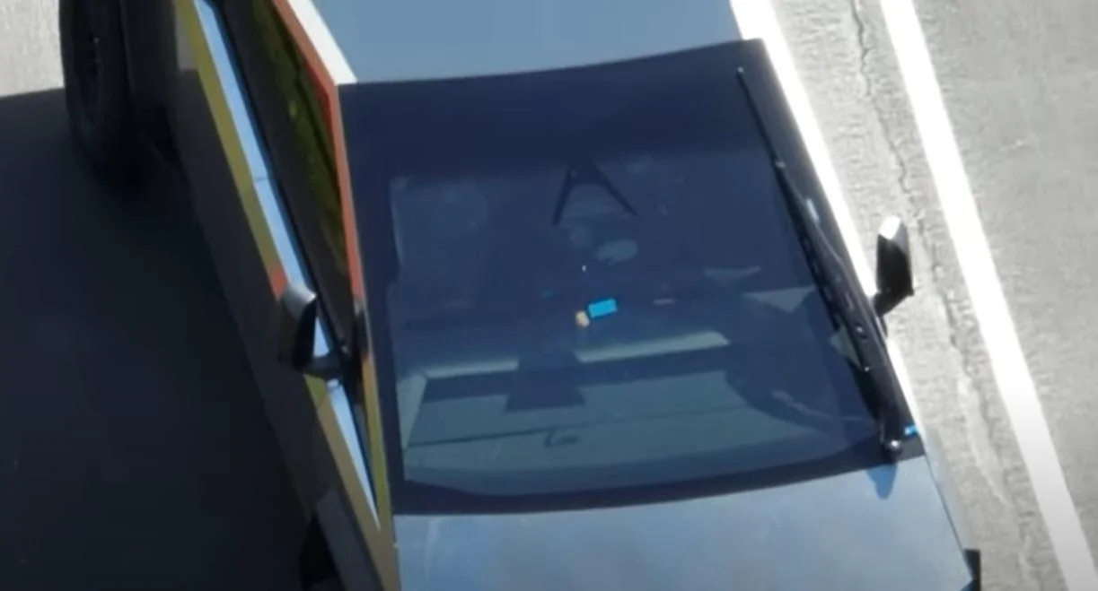 Tesla Cybertruck ? [Update: NOT Production Wiper] New Cybertruck design spied! Shortened front, no door handles, side mirrors, curved windshield glass! [Dec. 10] cybertruck-mirrors