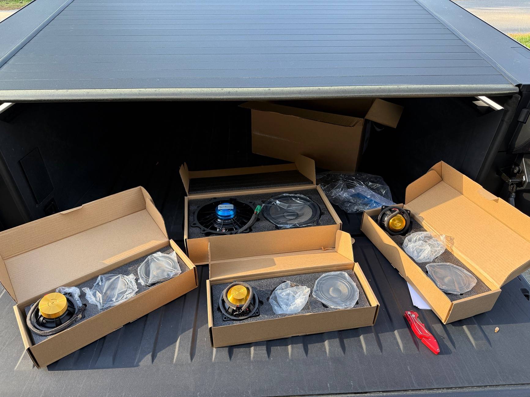 Tesla Cybertruck Cybertruck Speaker upgrade from Light Harmonic IMG_6245
