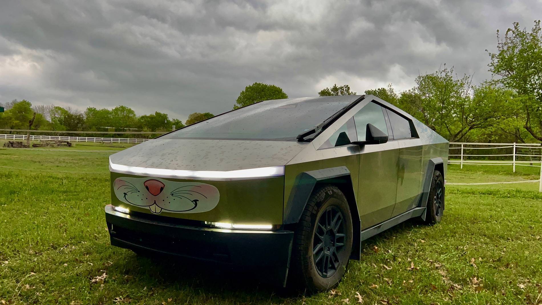 Tesla Cybertruck ➡️🗳️VOTE APRIL'S REALWHEELS EV CYBERTRUCK OF THE MONTH (RWCev CTOTM) HERE! 3jeniferkeySubmission3Jennifer