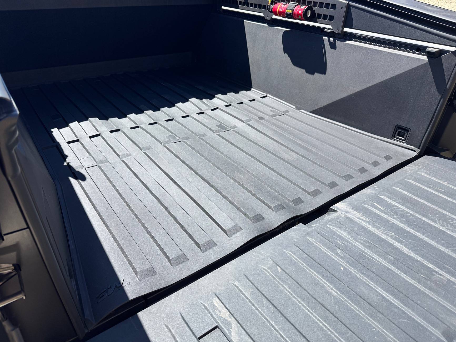 Tesla Cybertruck 3Wliners Interior + Bed/Frunk Mats installed! 💯 IMG_4311