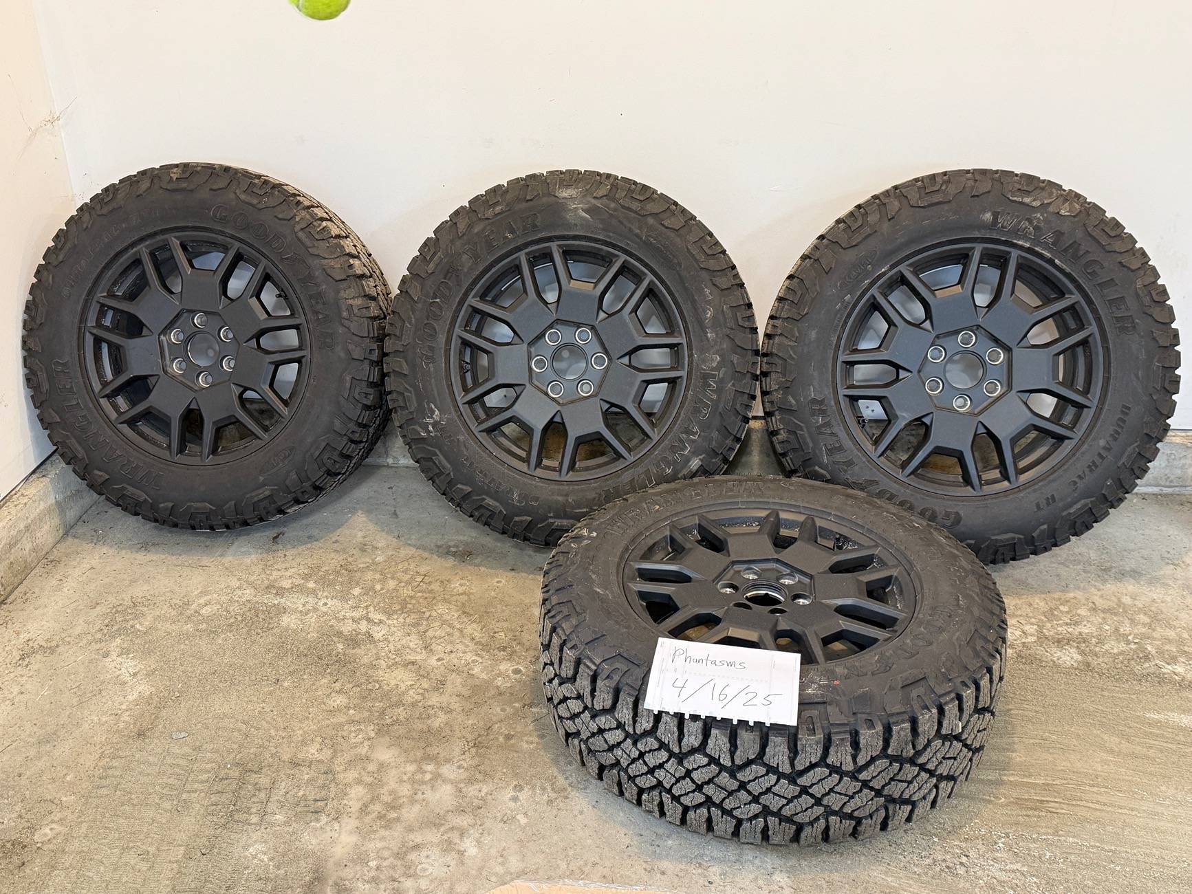 Tesla Cybertruck Cybertruck 20" Cyber Wheel and Winter Tire Package IMG_2421.JPG
