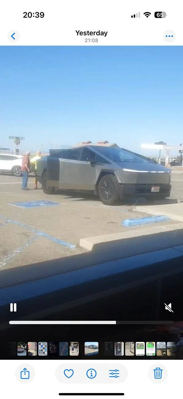 Tesla Cybertruck Daily random Cybertruck photos thread - Post Yours! 📸 🤳 IMG_4624