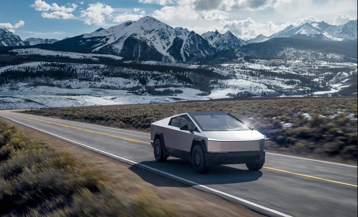 Tesla Cybertruck 💬 Let’s Talk: Cybertruck Center Console – What’s Missing? 4.11