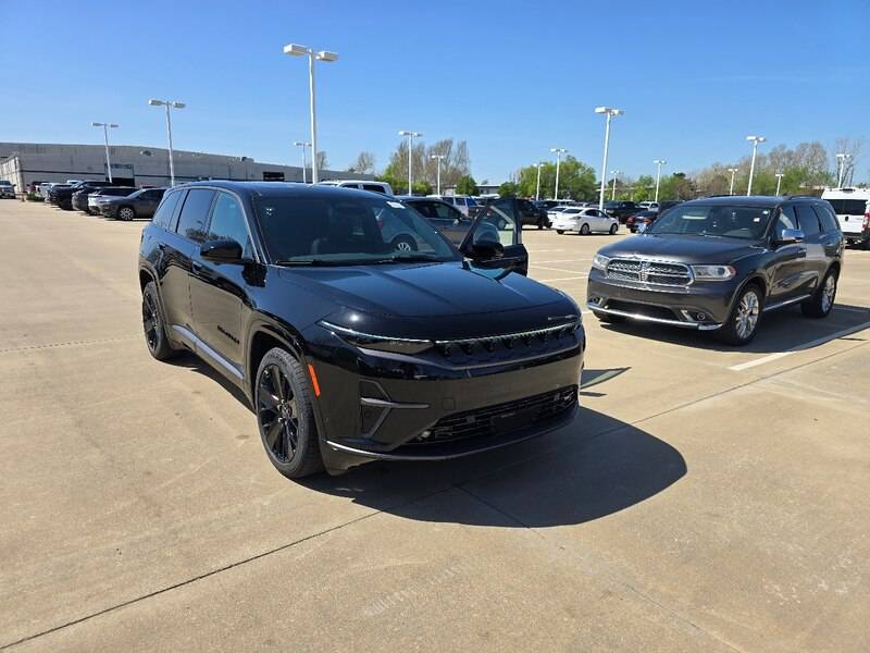 Tesla Cybertruck Prices on 2024 Inventory Were Just Dropped image_0