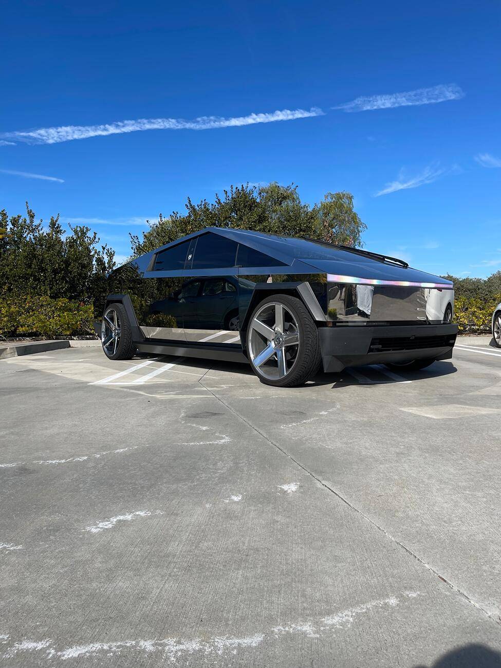 Tesla Cybertruck Sponsors, we need a solution: rear wheel fairing replacement cap tempImagewWFlPM