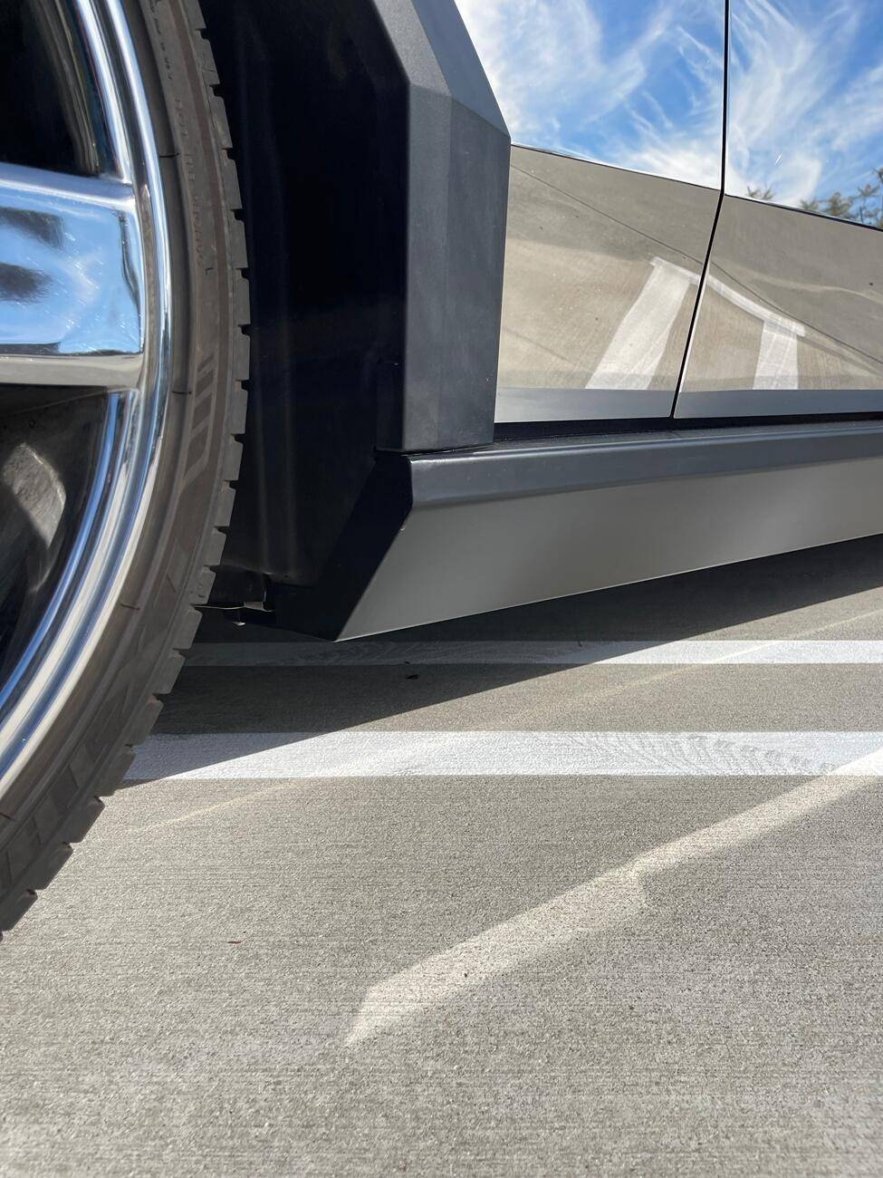 Tesla Cybertruck Sponsors, we need a solution: rear wheel fairing replacement cap tempImagewdSGAh