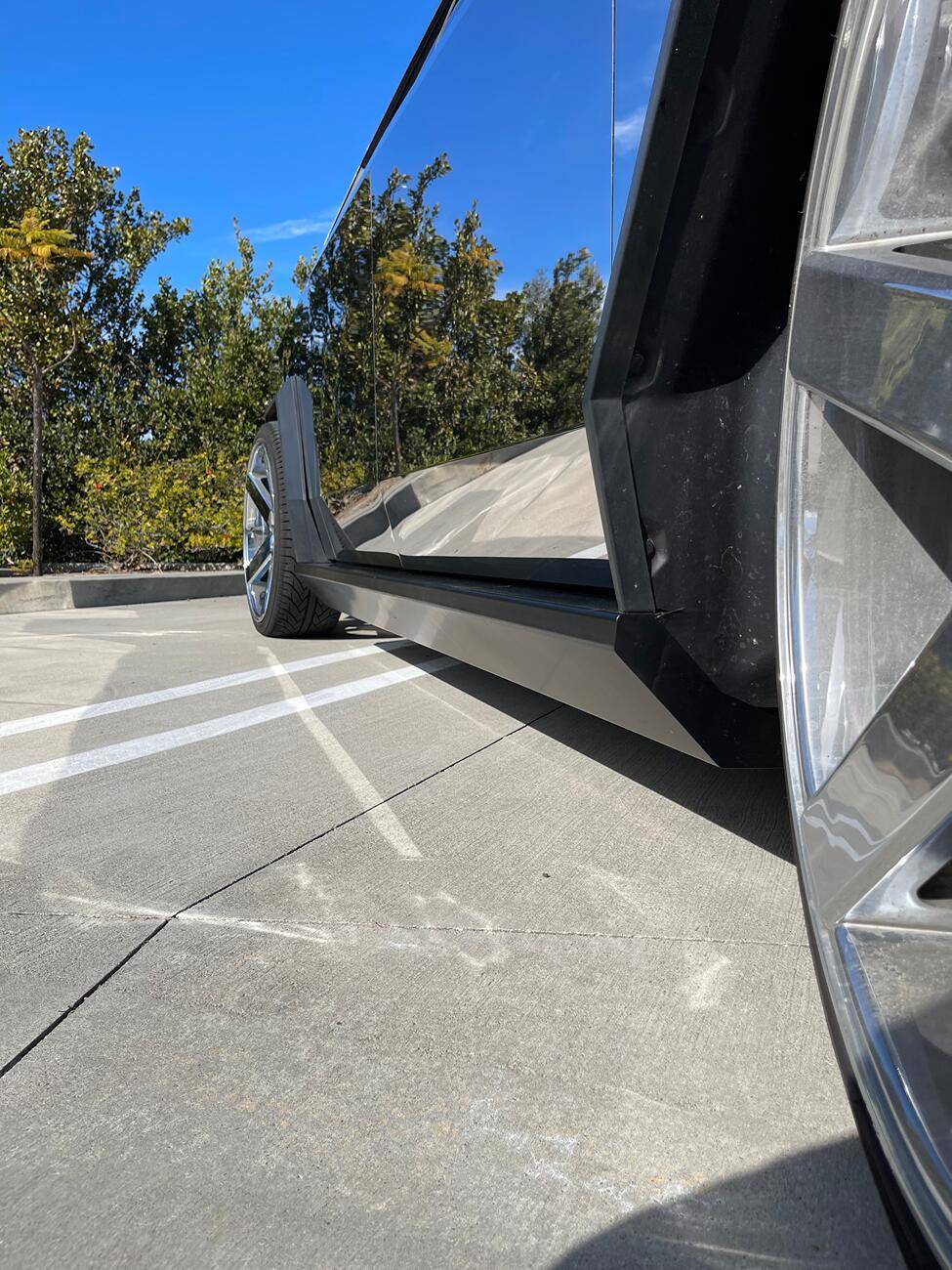 Tesla Cybertruck Sponsors, we need a solution: rear wheel fairing replacement cap tempImaged2Ch30