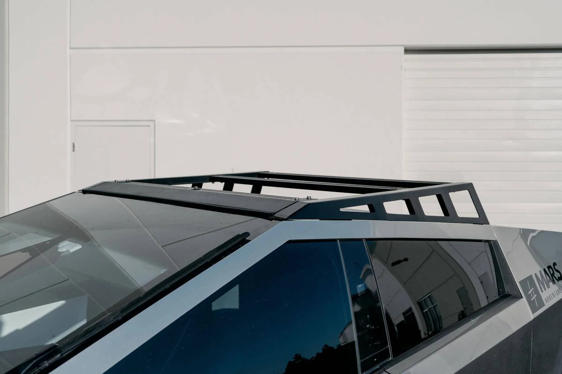 Tesla Cybertruck NEW! Wind Deflector for Mars Expedition Rack (Cybertruck) 1744997081755-e4