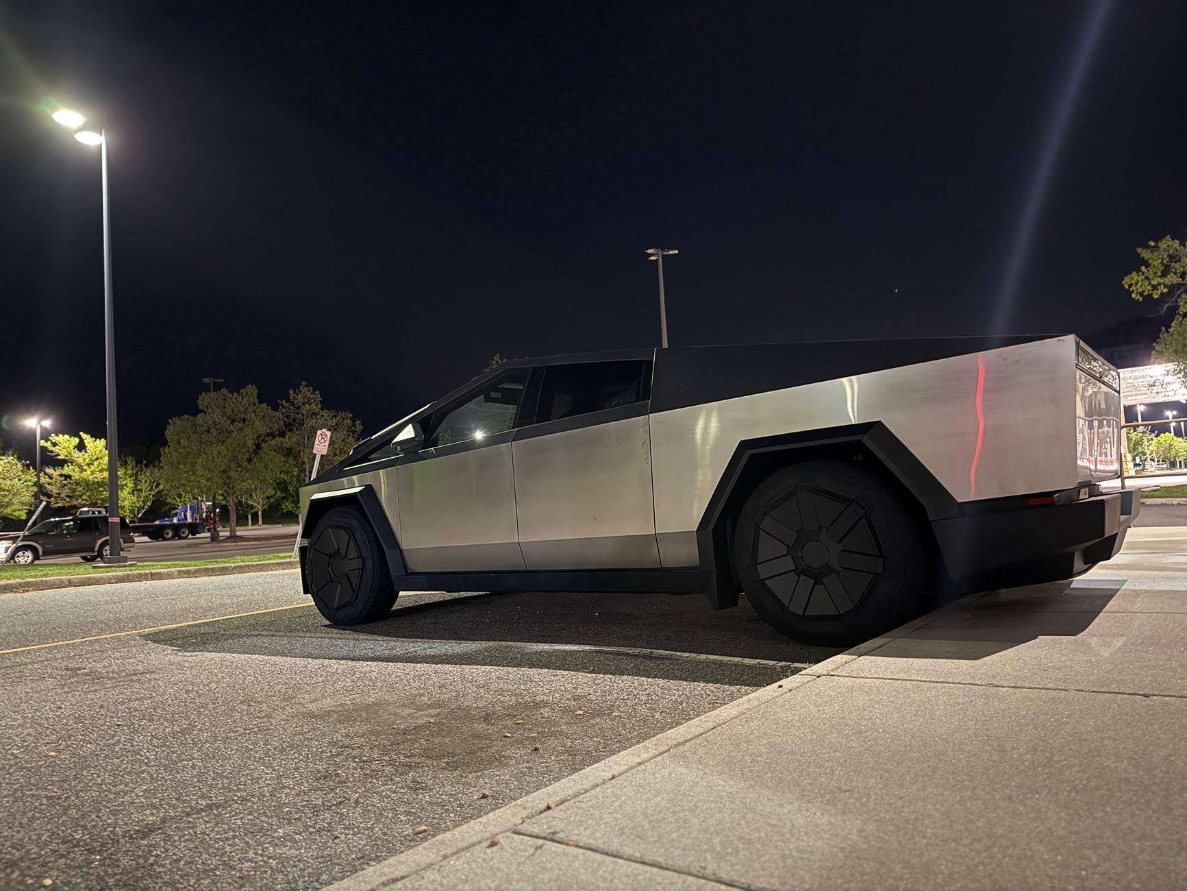 Tesla Cybertruck Is a half wrap/ppf possible? IMG_6601