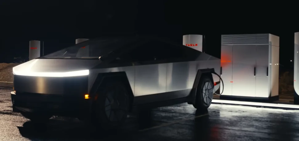 Tesla Cybertruck Cybertruck Range please answer below. zimage9956