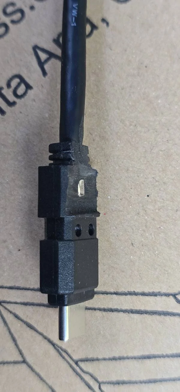 Tesla Cybertruck Failed screen tilt install - USB-C interference 20250413_162554