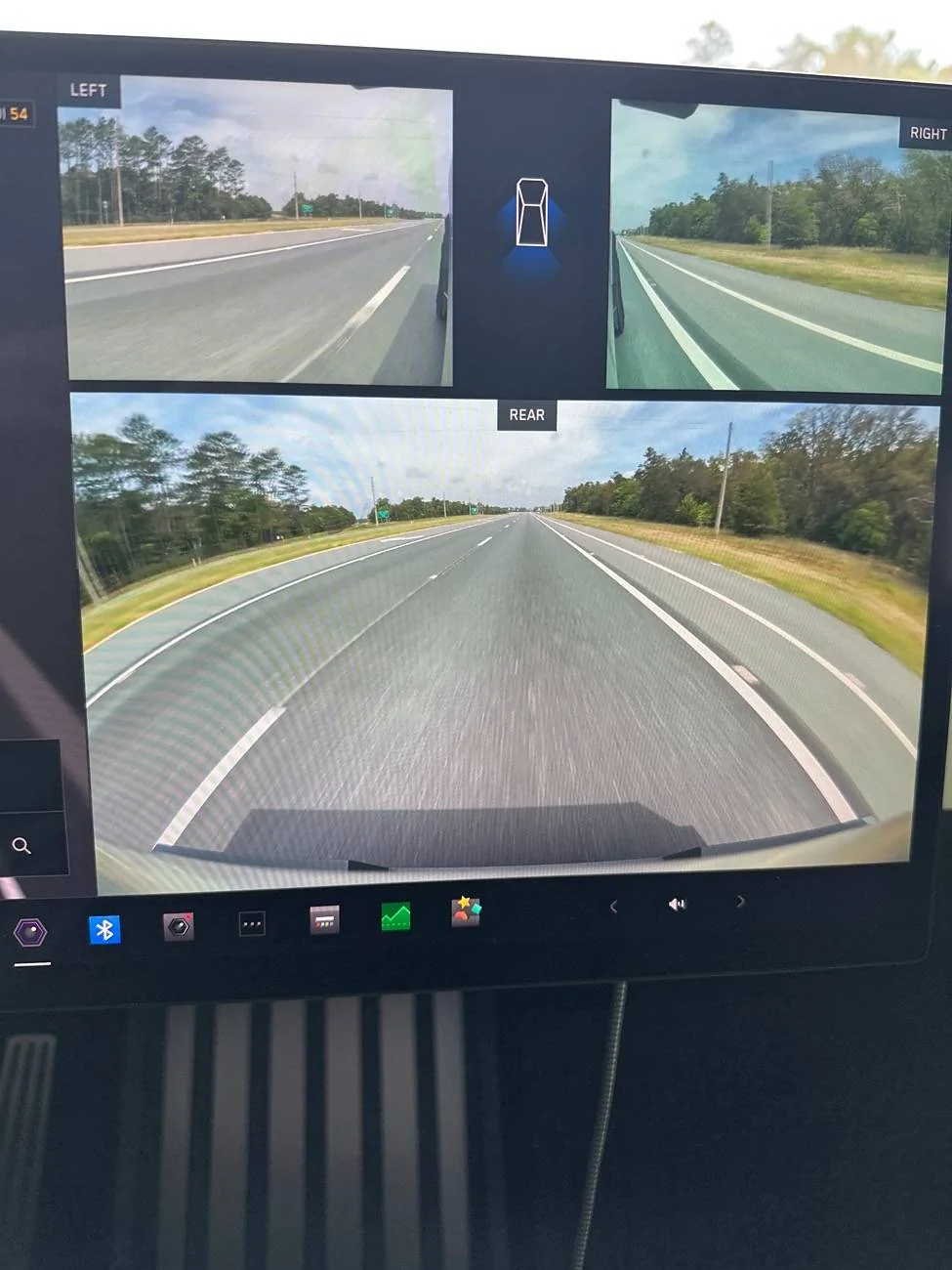 Tesla Cybertruck 2025.14.1 incoming! imag
