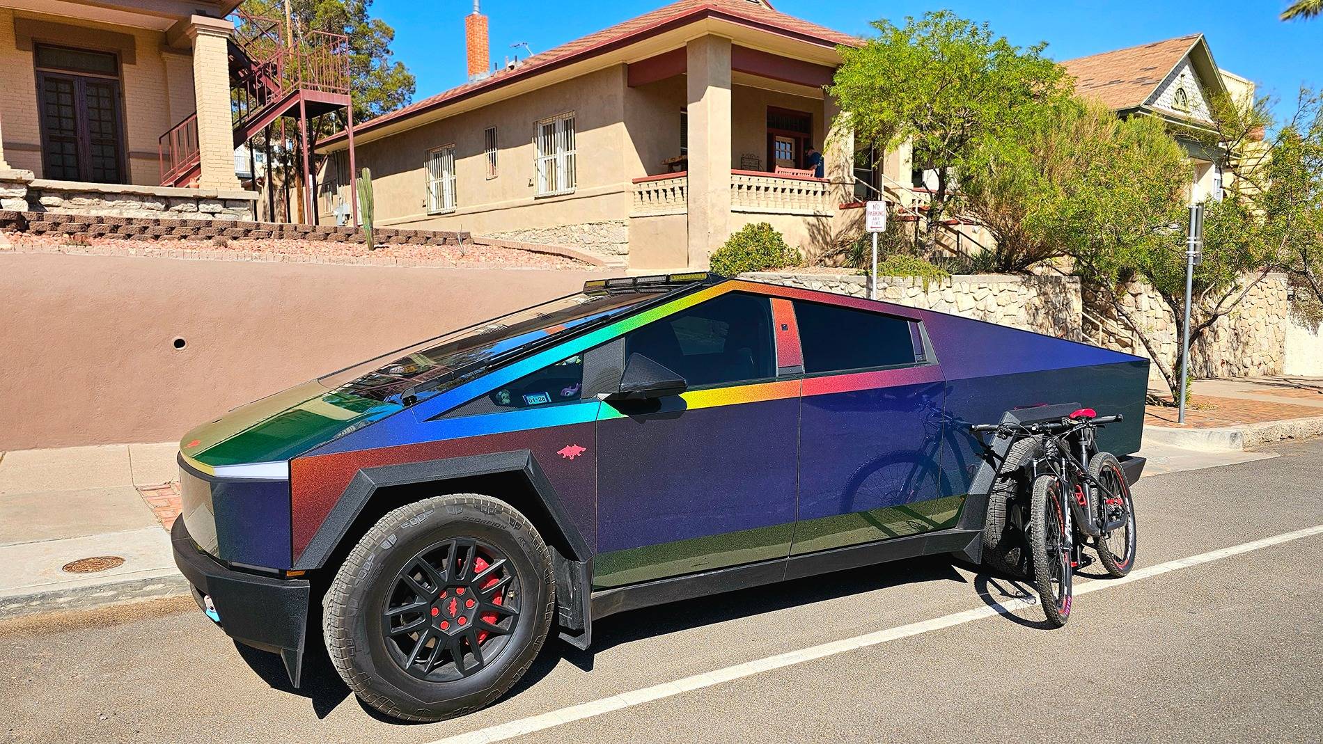 Tesla Cybertruck Tesla light bar not really worth it 🤷🏼‍♂️ 20250406_154630