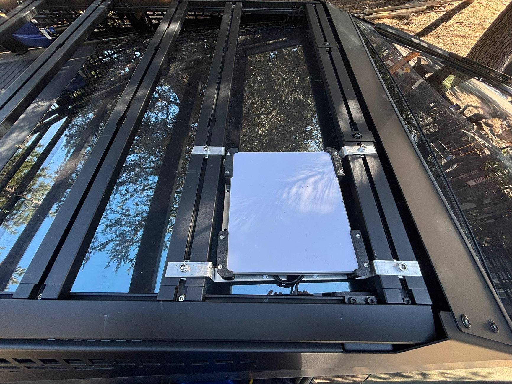 Tesla Cybertruck Bed Rack is 🔥 🔥🔥 IMG_9735