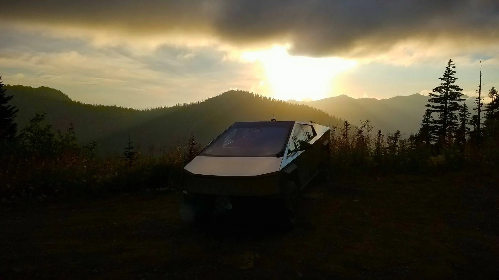 Tesla Cybertruck My Cybertruck Rockies Photos. Post Your Mountain Pics 20240920_183211adsm
