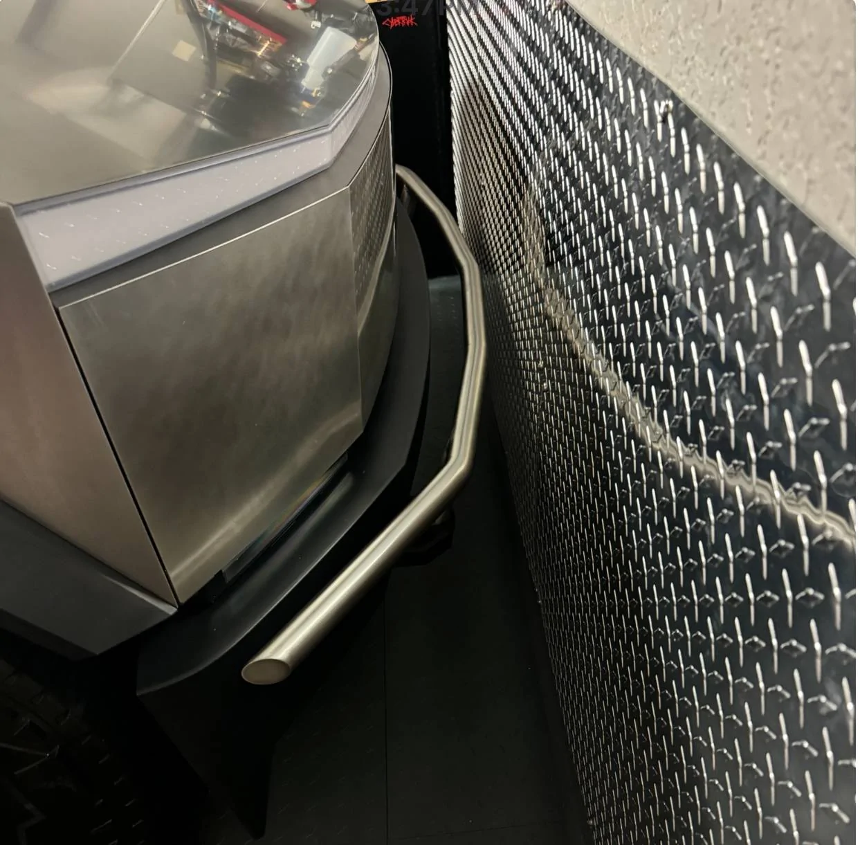 Tesla Cybertruck CT vs Parking in 19 ft garage with door struts IMG_2260
