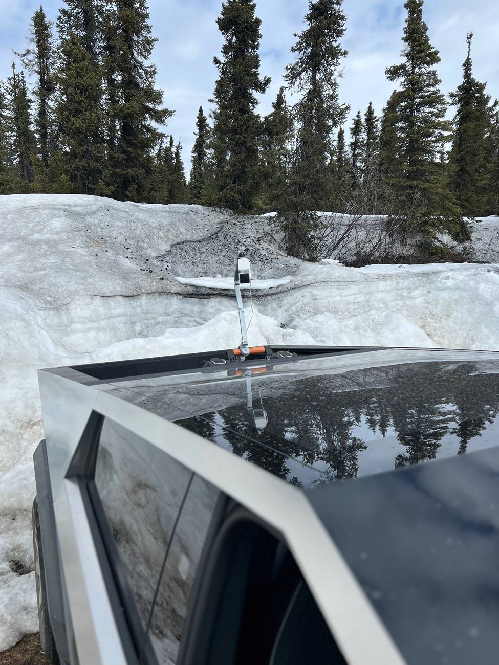 Tesla Cybertruck My external tracking security 📸 setup IMG_7464