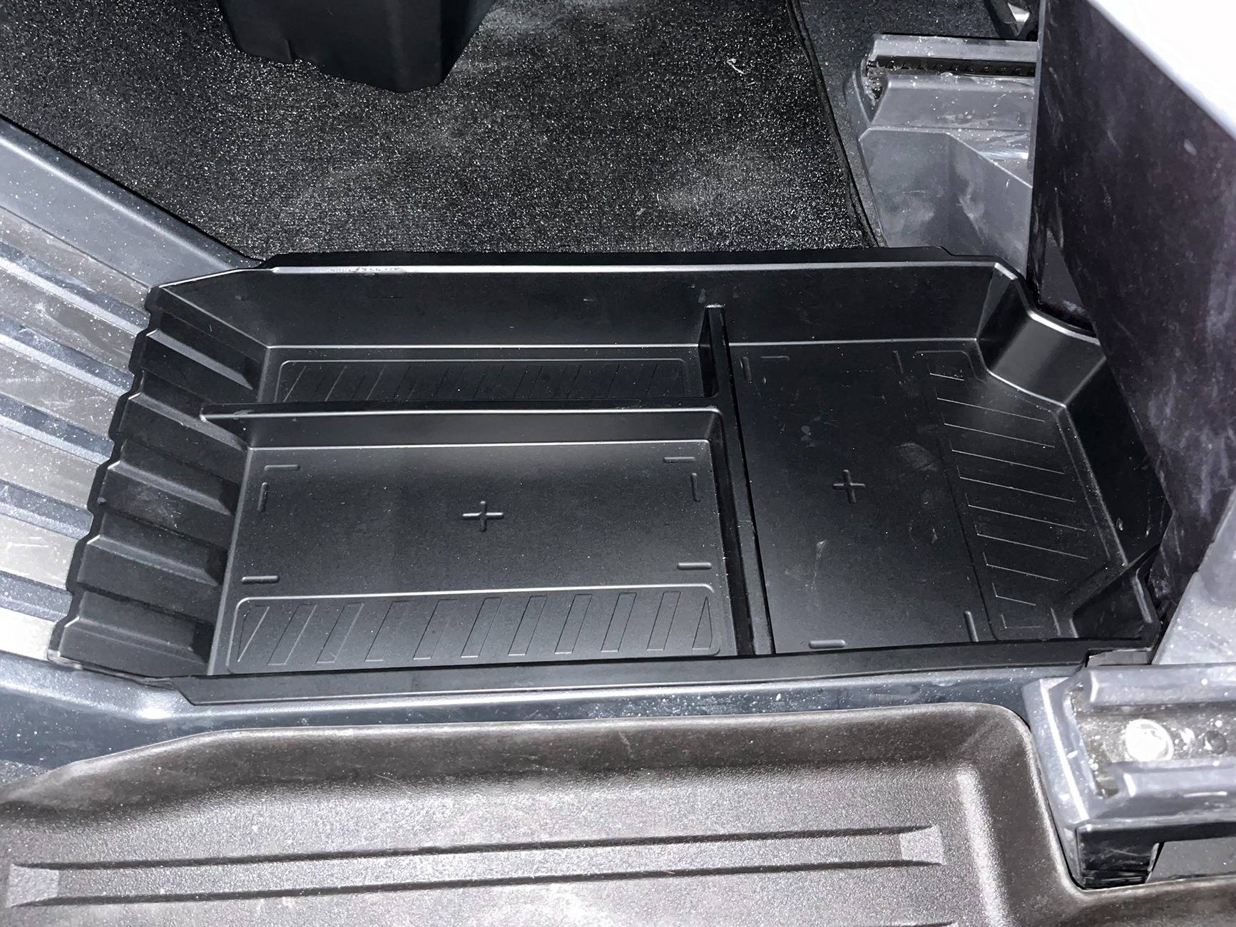 Tesla Cybertruck 🔥Cybertruck Center Console Floor Organizer Giveaway by SUMK 472391486_122196228242235462_3188497864077346494_n