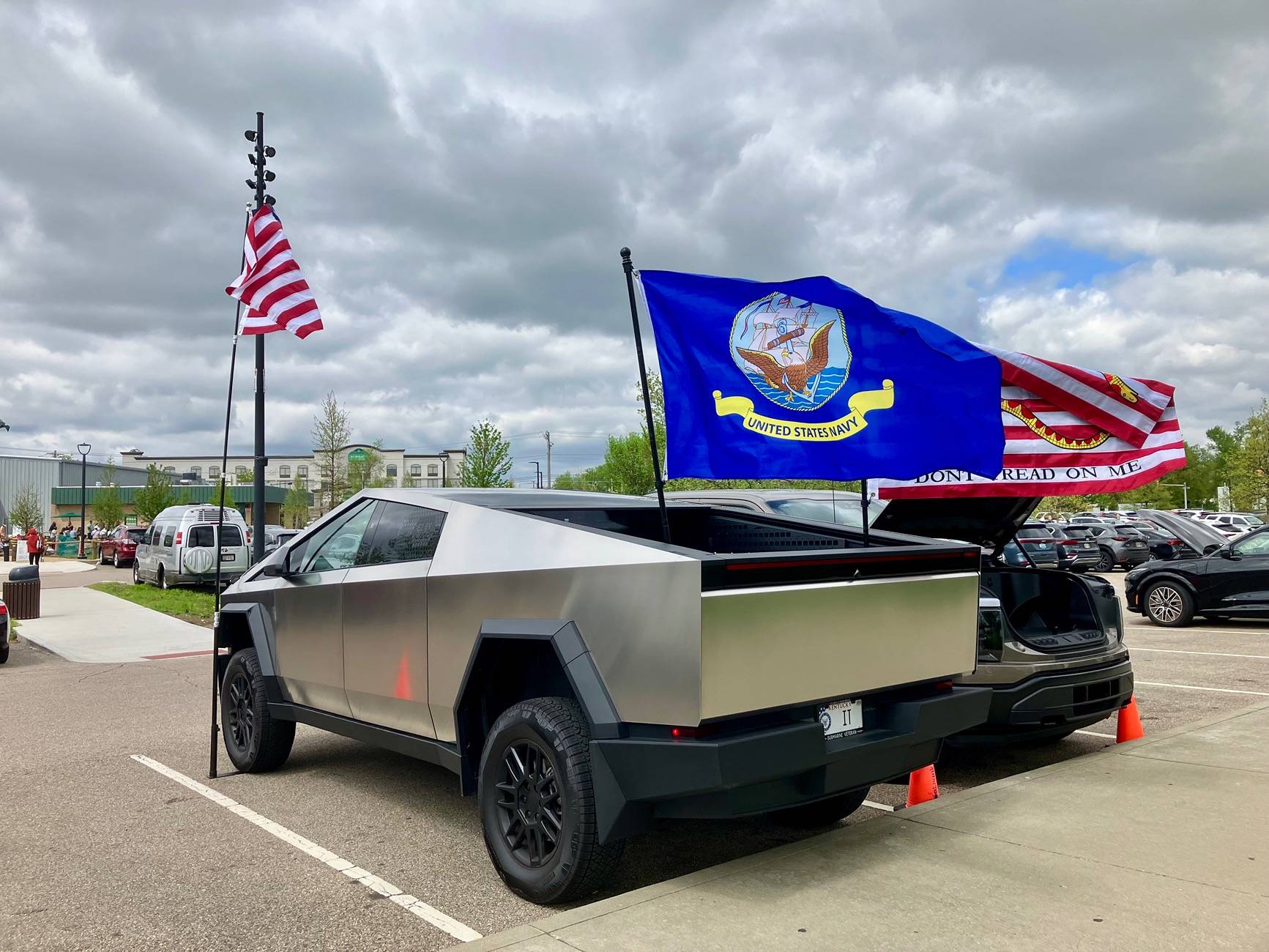 Tesla Cybertruck Merica! 🇺🇸🫡 IMG_1780