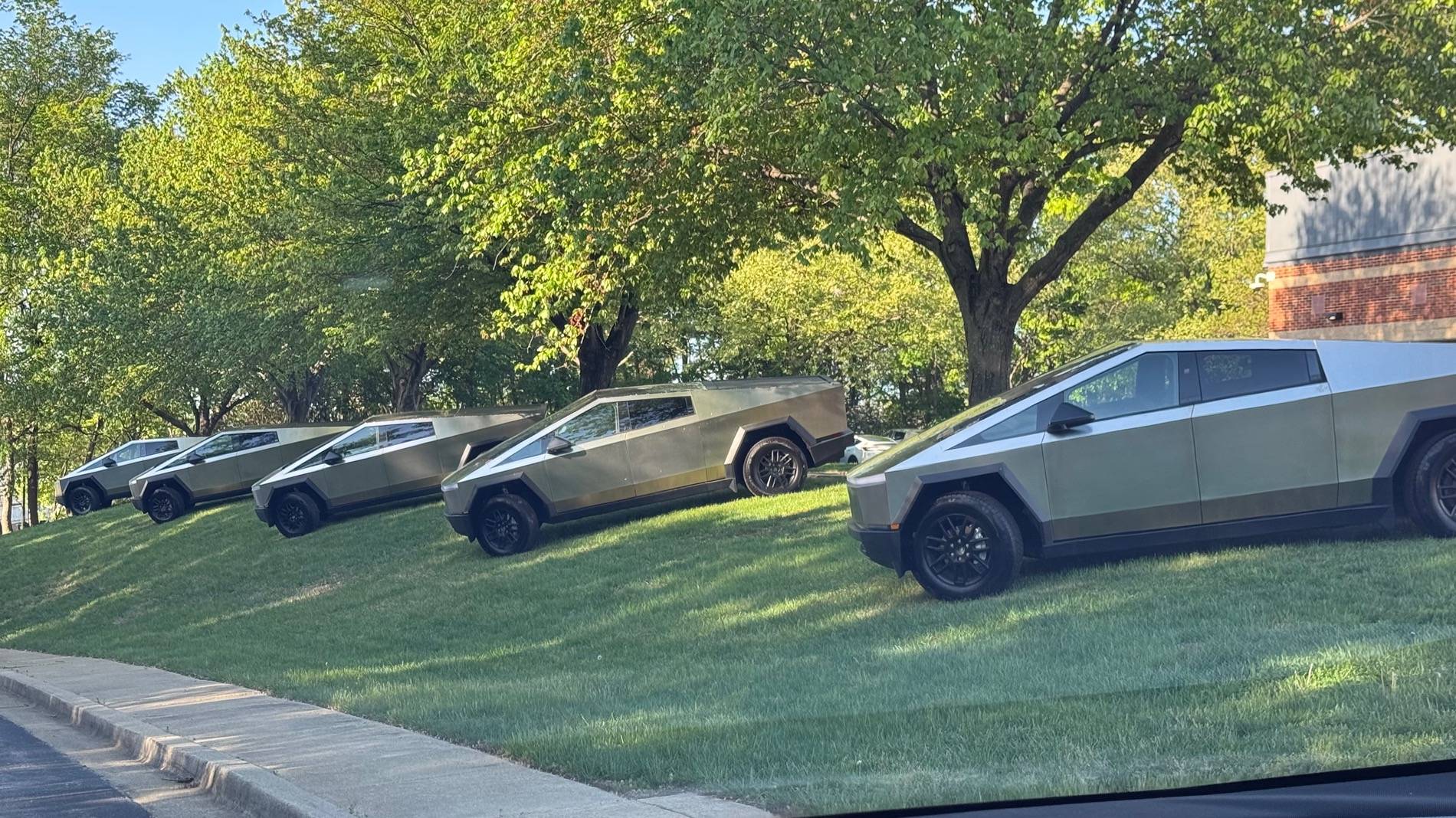 Tesla Cybertruck Reconsidering My CT order, YouTube Reviewers stating it's another Edsel, worst new car flop ever IMG_4559