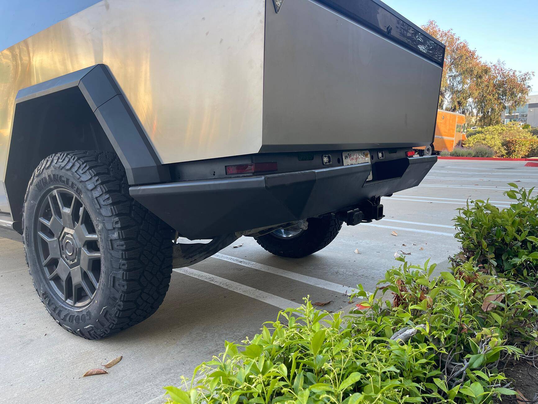 Tesla Cybertruck Any suggestion of tailgate spare tire mount solution?? tempImageZ6vvzE