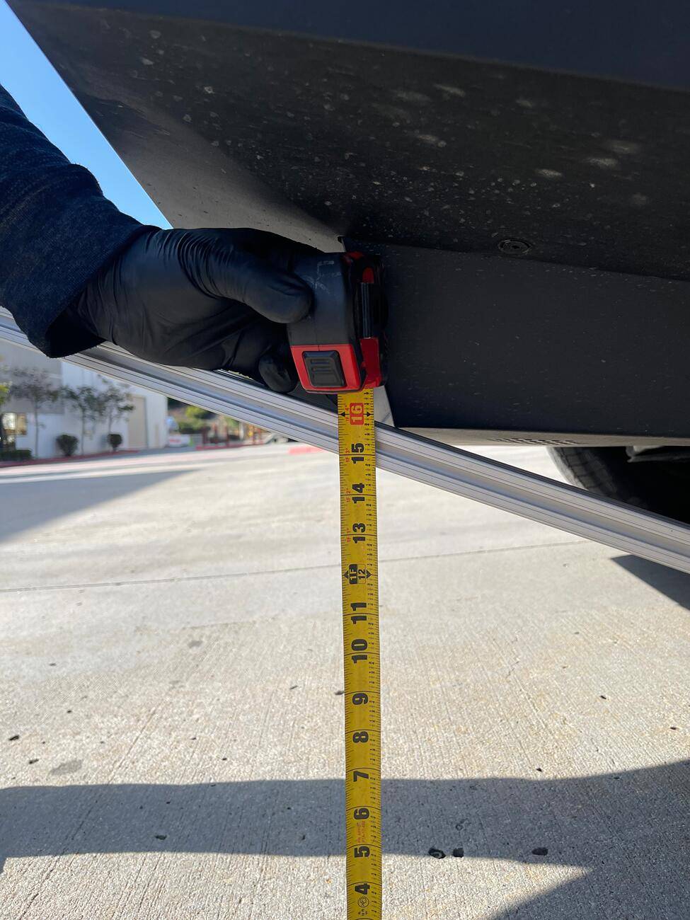 Tesla Cybertruck Any suggestion of tailgate spare tire mount solution?? tempImage0eB4Be