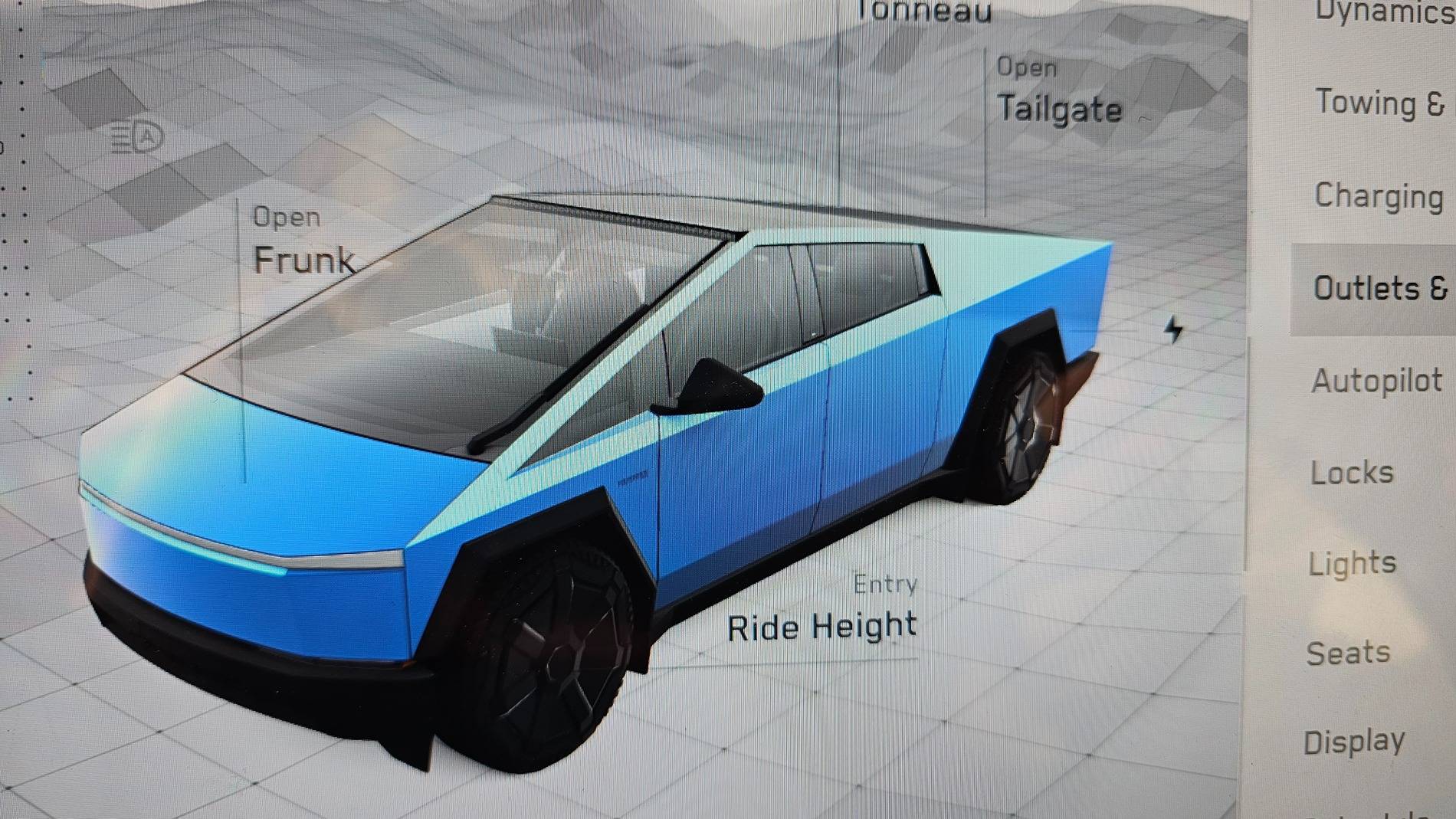 Tesla Cybertruck Tesla light bar not really worth it 🤷🏼‍♂️ 20250429_184800