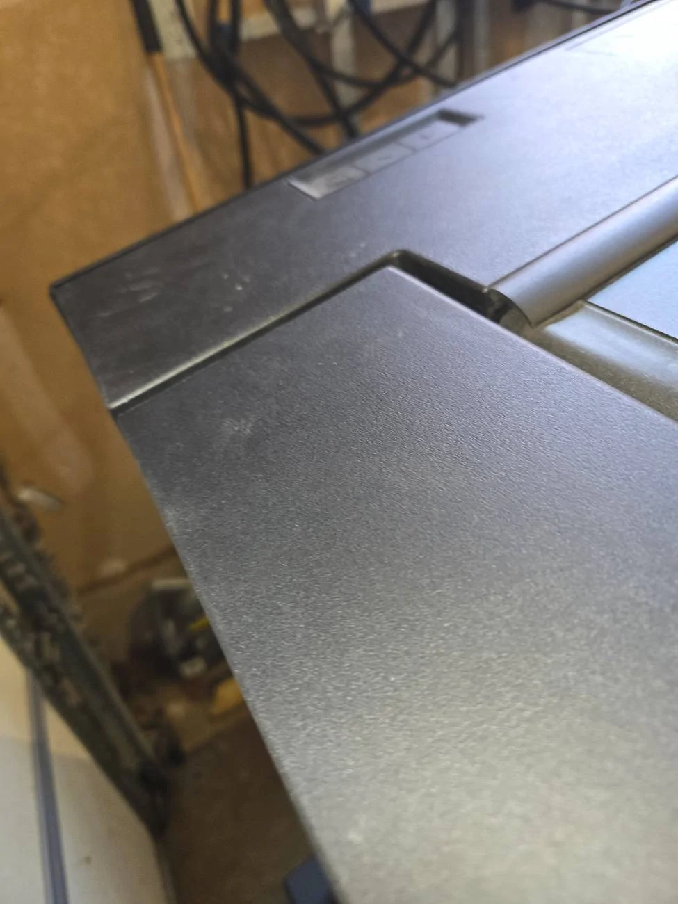 Tesla Cybertruck Warped tailgate issue after hauling load TeslaGoodSideClosed