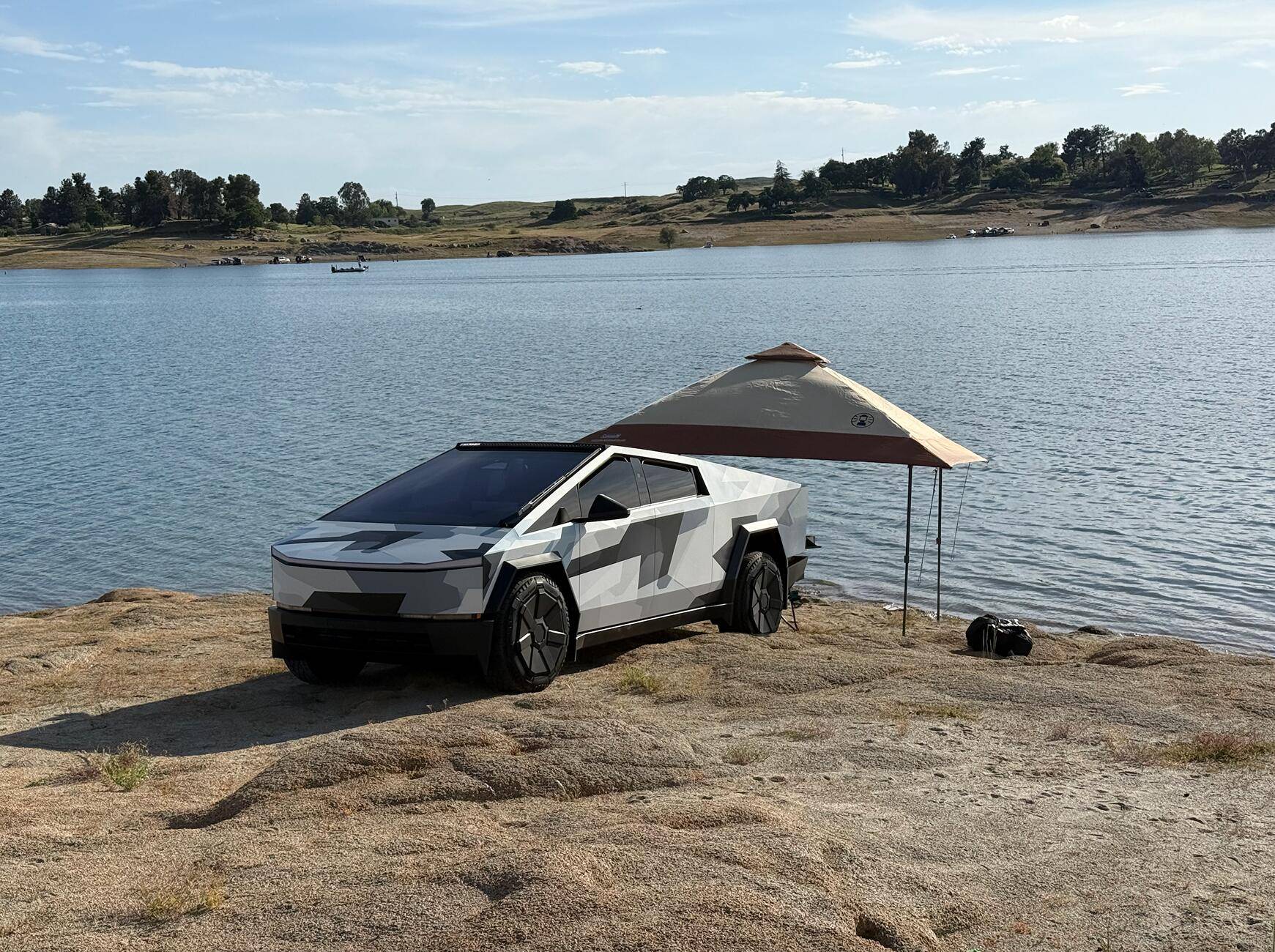 Tesla Cybertruck what color should i wrap my cybertruck 1746040601625-yd