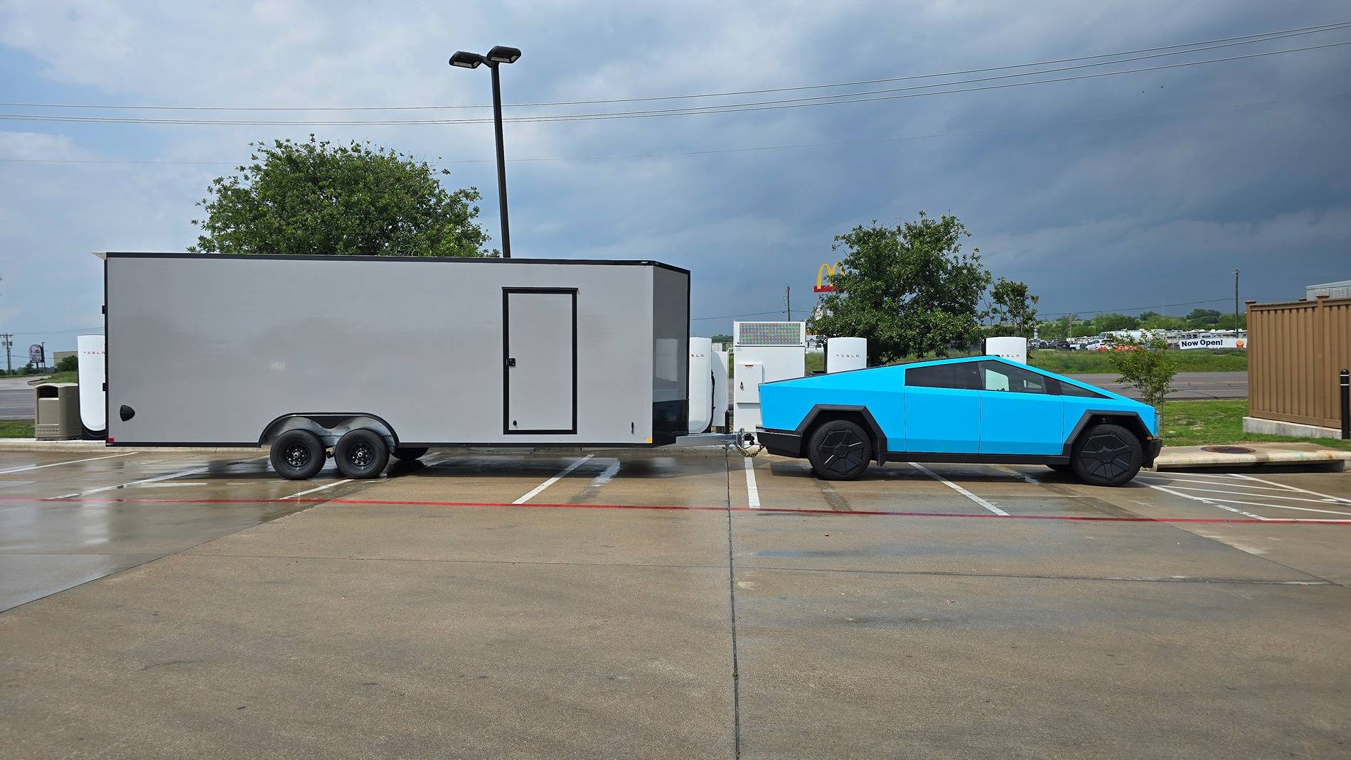 Tesla Cybertruck Towing - Worst Case Scenario 20250430_151802