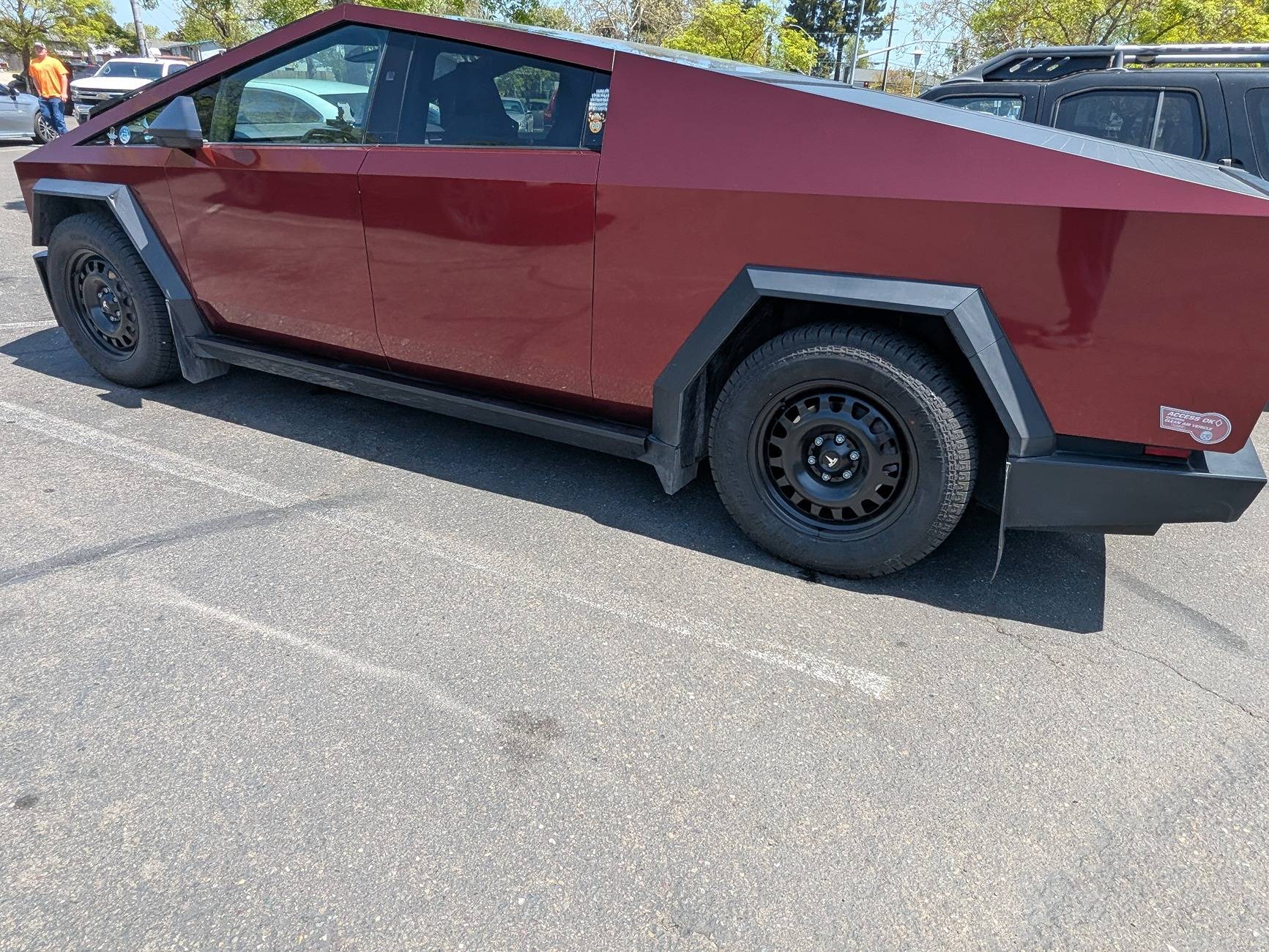 Tesla Cybertruck Towing Heavy - CT did great for 165-Mile Trip with 9,500-lb 12-ft High Boat PXL_20250430_190016394