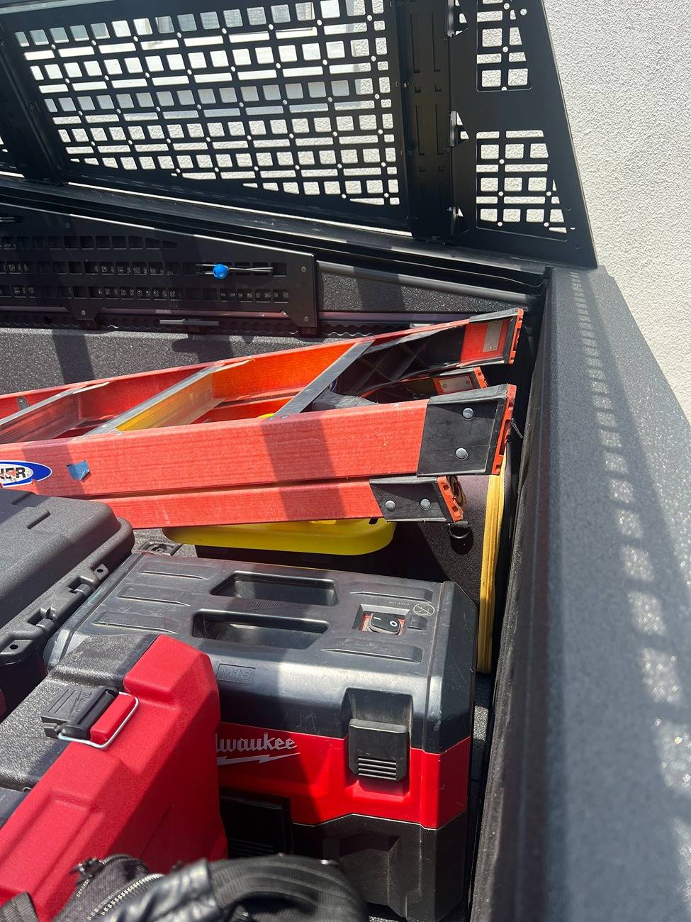 Tesla Cybertruck Cybertruck bed with 6'-0" ladder 6' Ladder 2