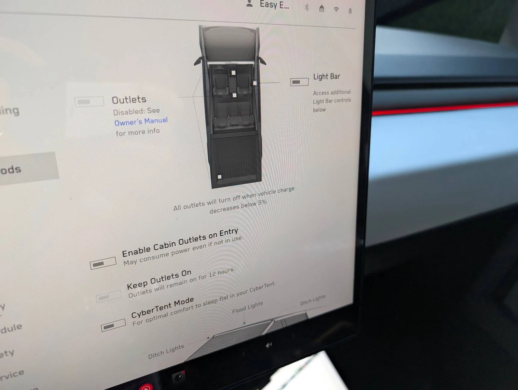 Tesla Cybertruck Tesla light bar not really worth it 🤷🏼‍♂️ PXL_20250502_030038617.RAW-01.COVER