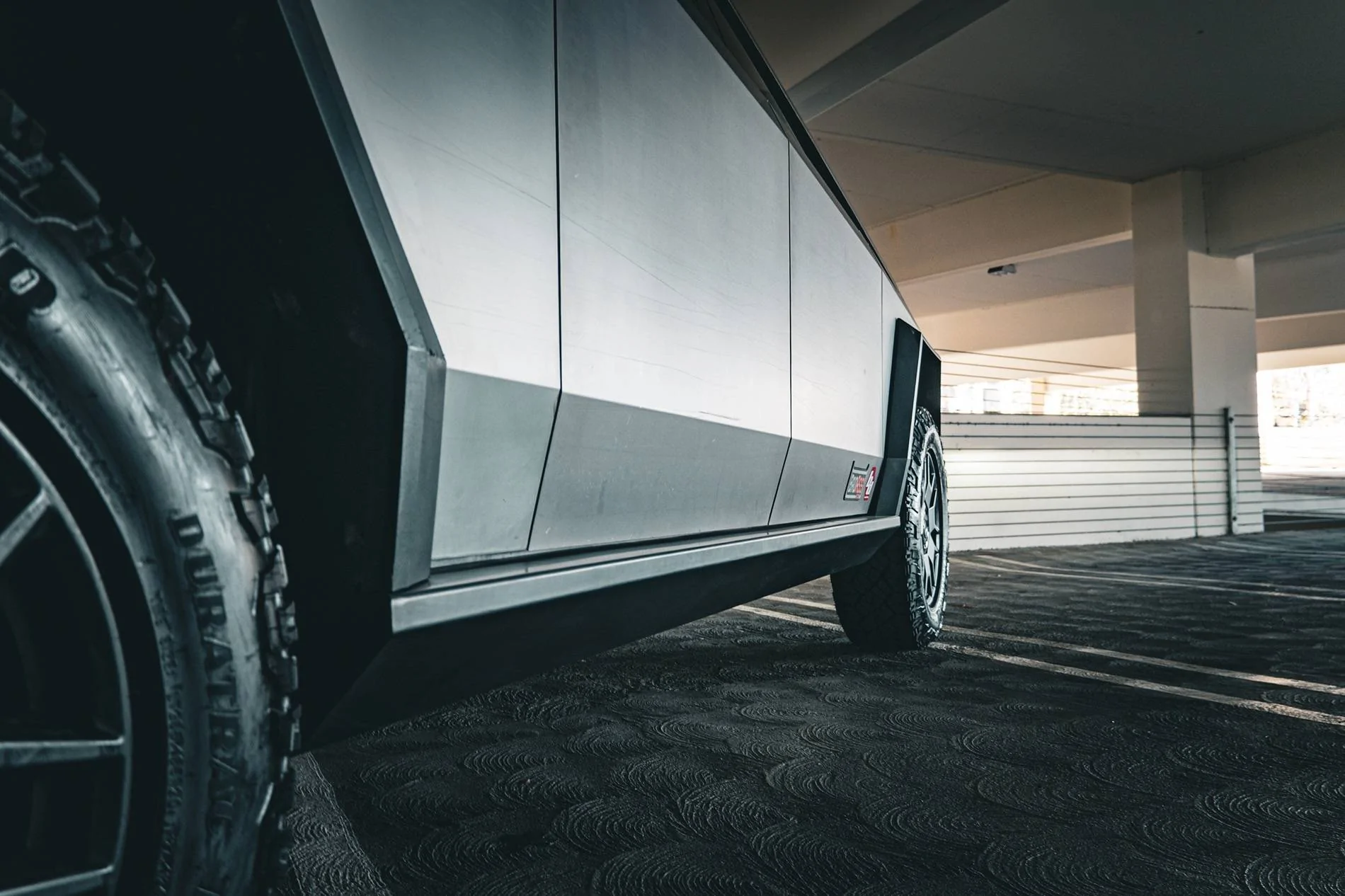 Tesla Cybertruck 💥 CYBERTRUCKco Heavy-Duty Aluminum Rear Bumper launched! 💥 aDSC03035