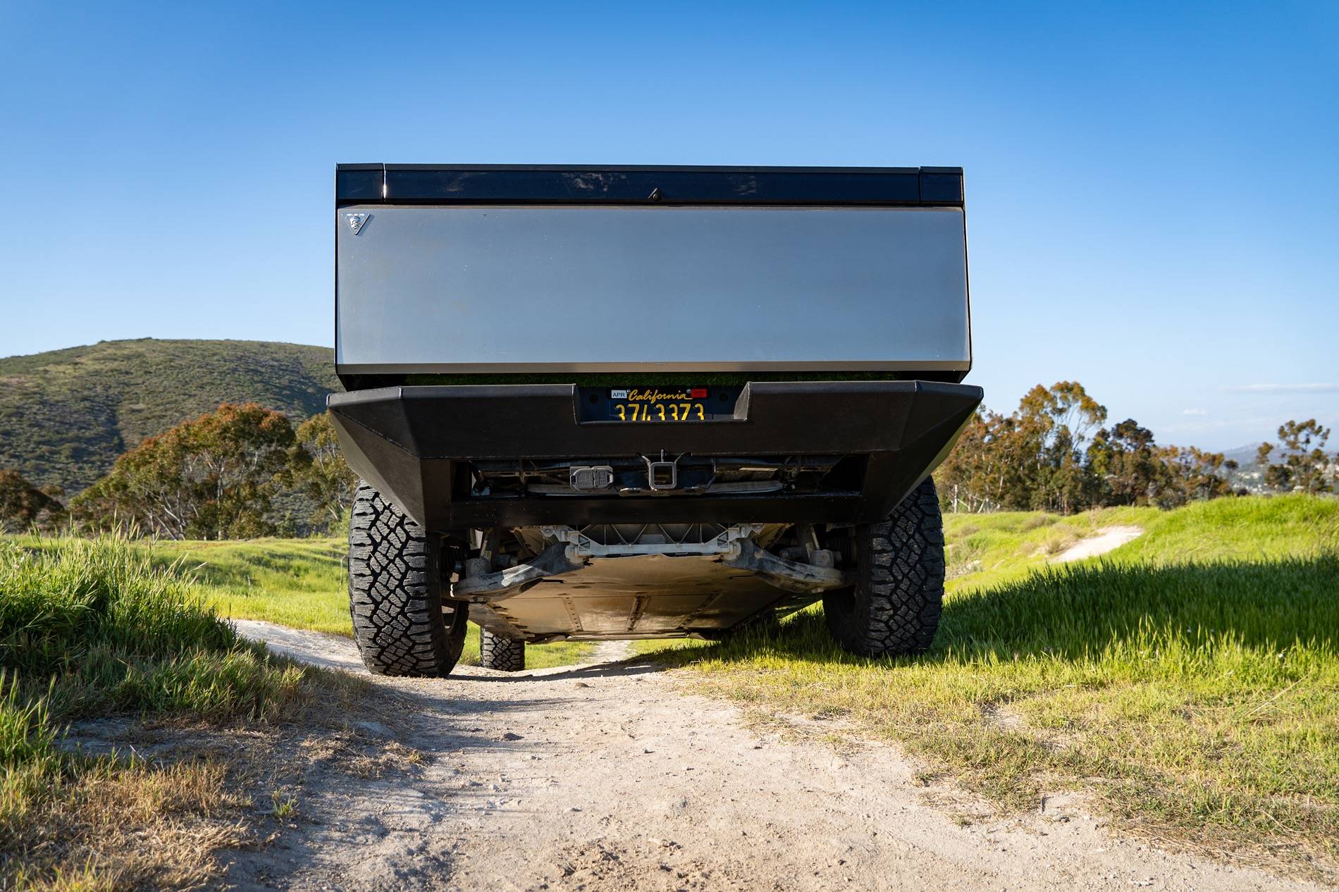 Tesla Cybertruck 💥 CYBERTRUCKco Heavy-Duty Aluminum Rear Bumper launched! 💥 aDSC03418