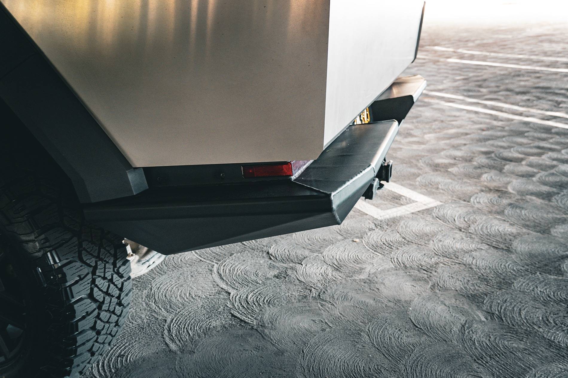 Tesla Cybertruck 💥 CYBERTRUCKco Heavy-Duty Aluminum Rear Bumper launched! 💥 aDSC03277