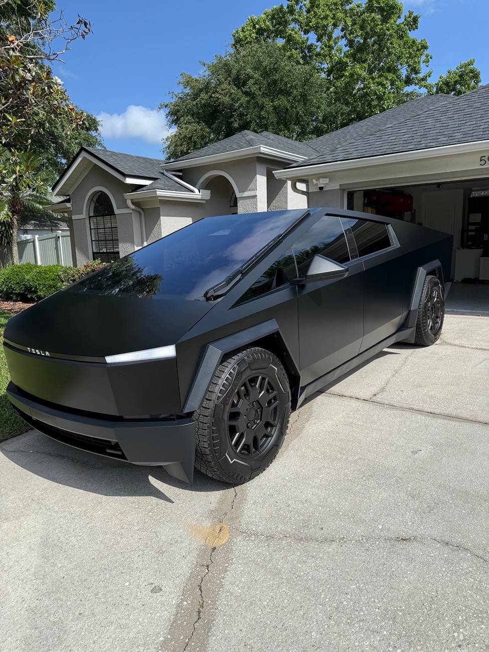 Tesla Cybertruck Daily random Cybertruck photos thread - Post Yours! 📸 🤳 cybertruck